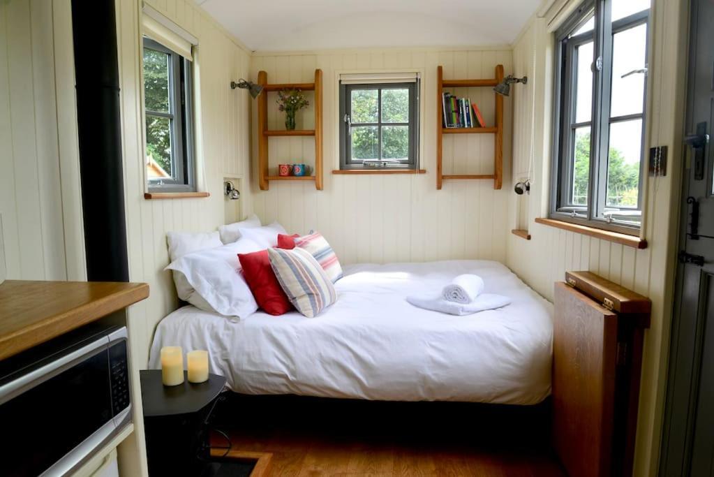 The Shepherd'S Hut @ Chichester Cottage Εξωτερικό φωτογραφία